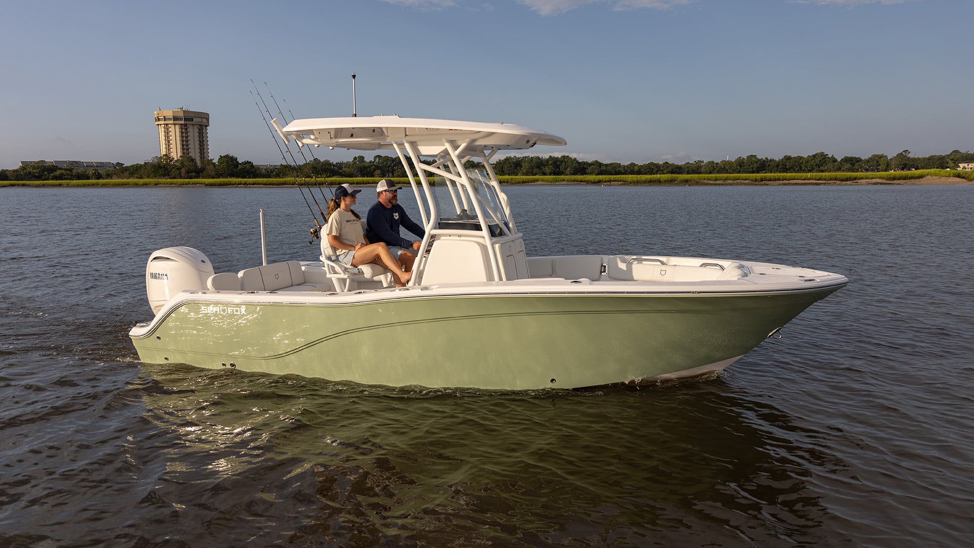 CEO Freddy Renken, a 3rd generation boat manufacturer, founded the Sea Fox Boat Company in 1995.