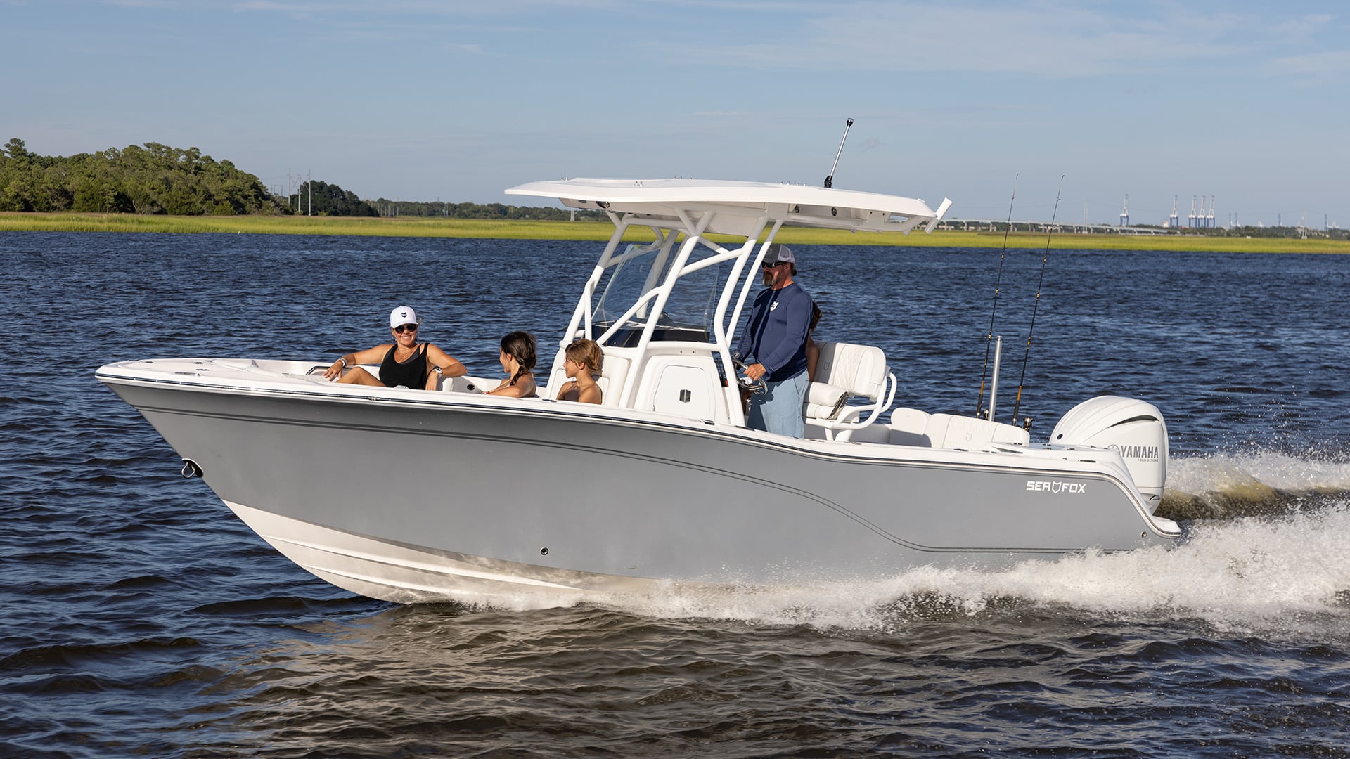 CEO Freddy Renken, a 3rd generation boat manufacturer, founded the Sea Fox Boat Company in 1995.