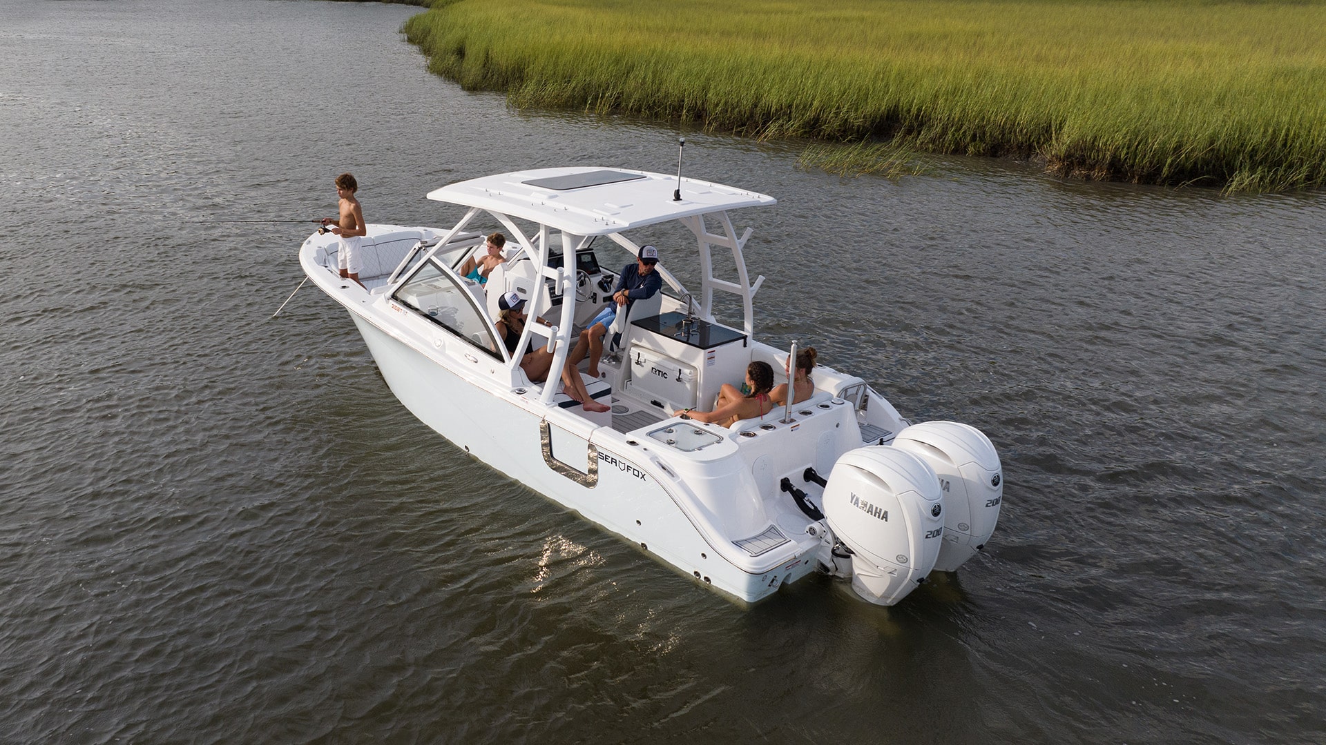 CEO Freddy Renken, a 3rd generation boat manufacturer, founded the Sea Fox Boat Company in 1995.