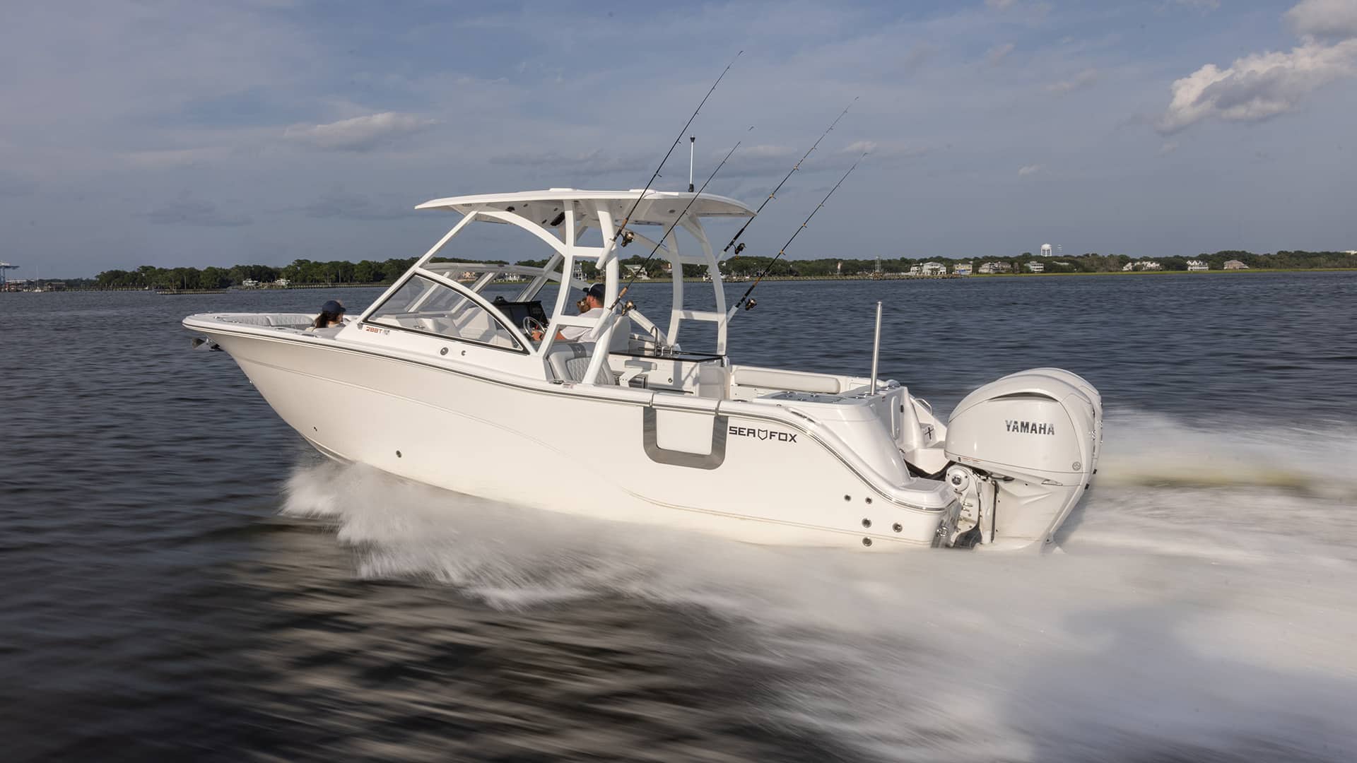 CEO Freddy Renken, a 3rd generation boat manufacturer, founded the Sea Fox Boat Company in 1995.