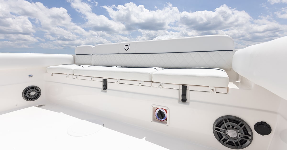 Sea Fox 2024 S 1200x628 248 S 248Side stern bench seat