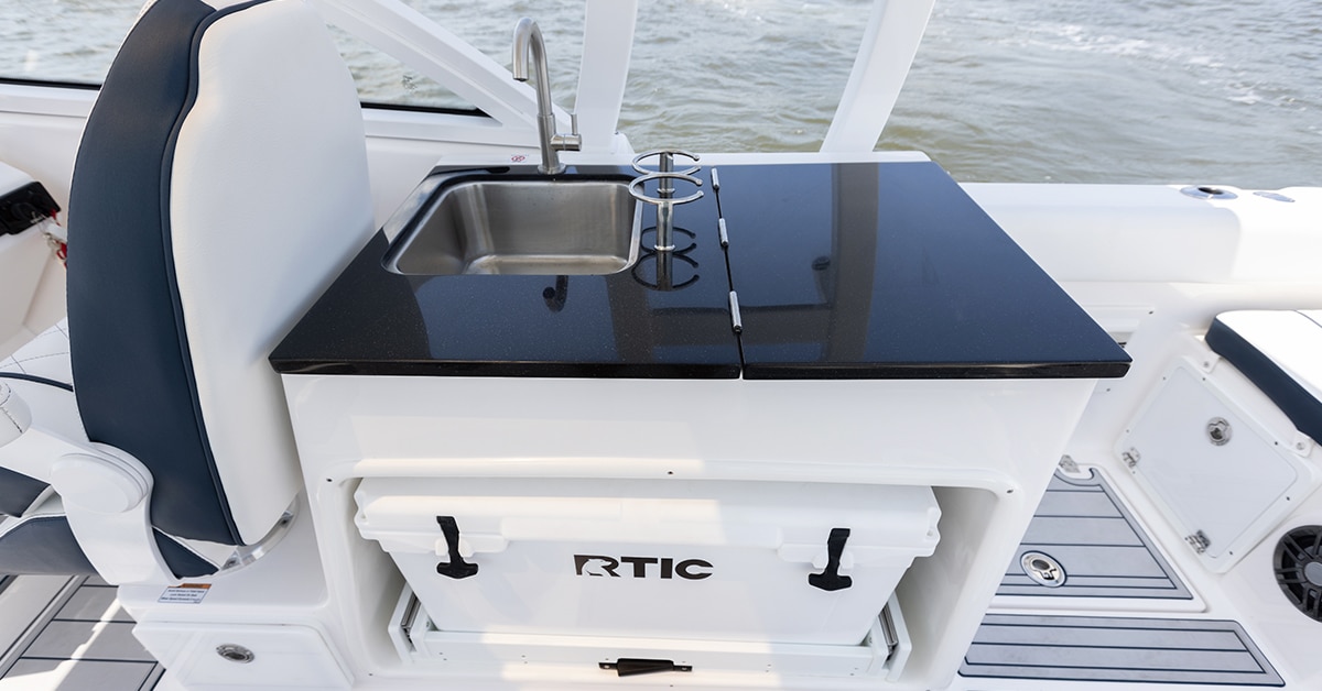 Sea Fox 2024 T 1200x628 268 T-19 kitchen