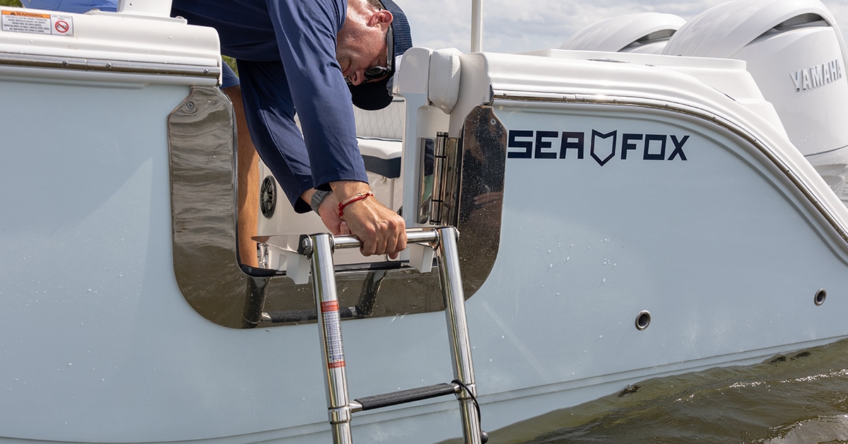 Sea Fox 2024 T 1200x628 268 T-29 dive door ladder